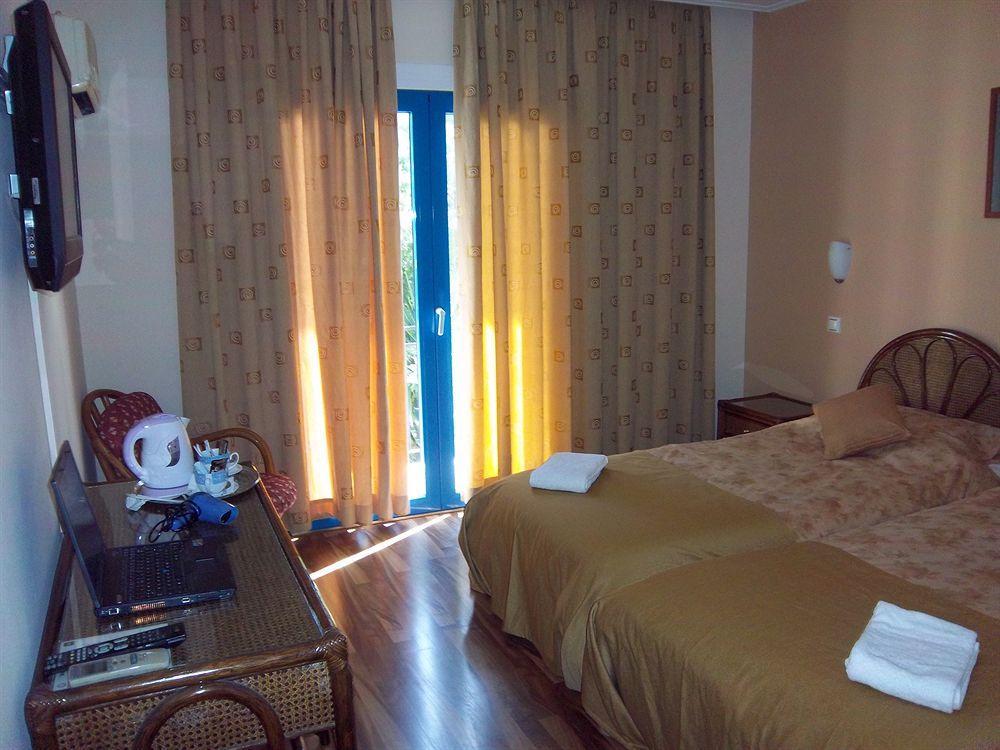 Plaza Hotel Atenas Exterior foto